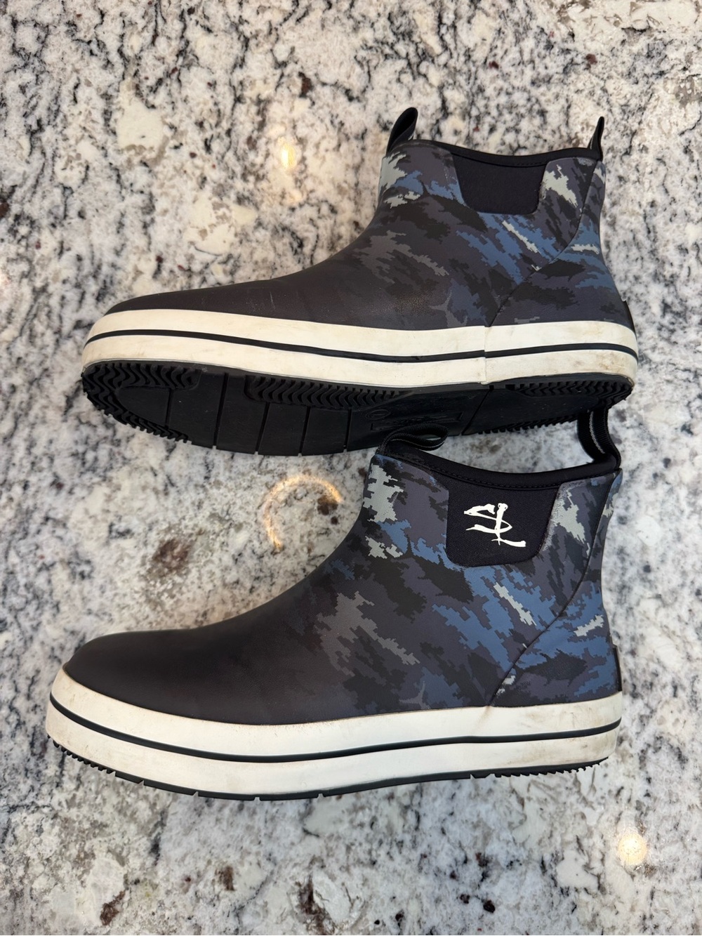 Salt Life Men’s Size 7 Waterproof Camo Deck Rain Boots Fishing Boating - Picture 6 of 11